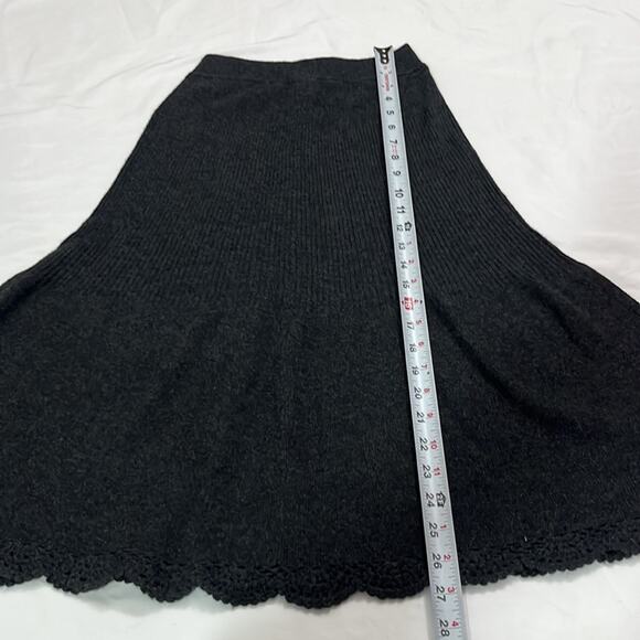 NWT Sundance Lambswool Blend Knee Length Full Circle Skirt Size XS Timeless - Picture 5 of 6
